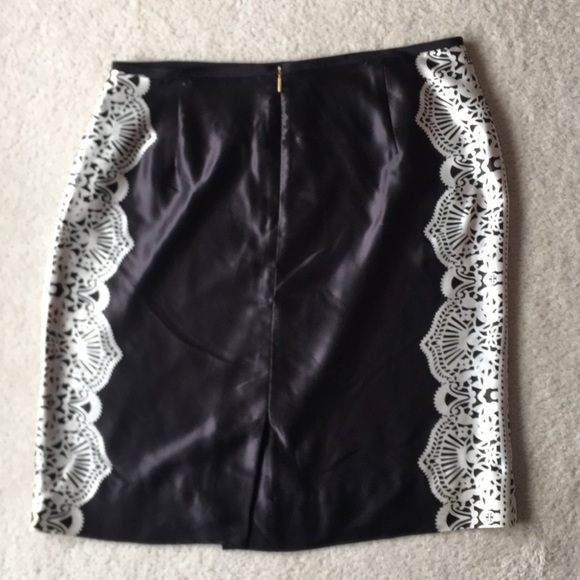Tory Burch Black & White Silk Pencil skirt size 12 - Picture 3 of 5